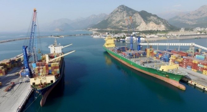 Antalya Limanı’na “Elleçlemede Aşırı Fiyat” Cezası